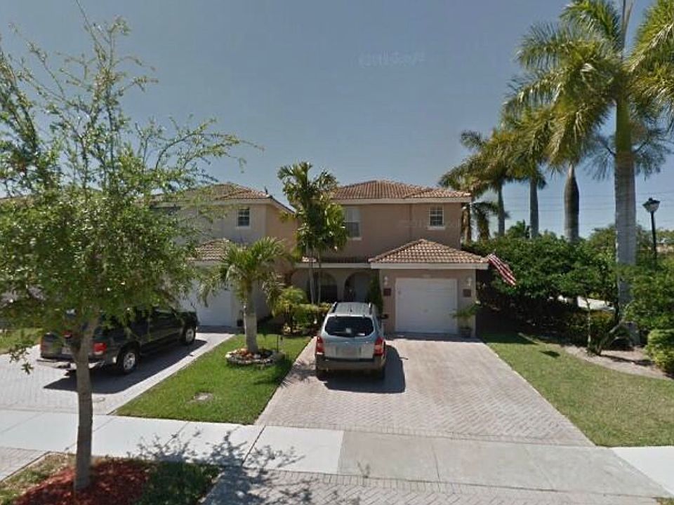 1st image of 5431 NW 93rd Ter
