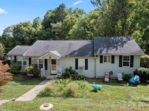 100 Hillside Hts, Brevard, NC 28712