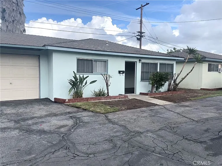 24636 Eshelman Ave — Photo 17