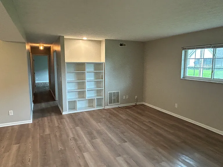 801 Neeb Rd #A1 — Photo 2