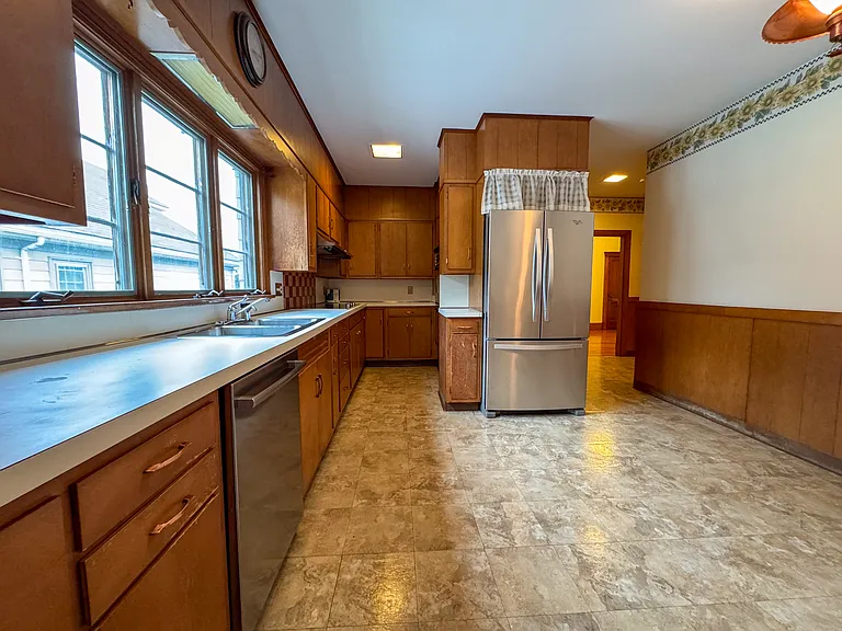 85 Bow St #85 — Photo 3