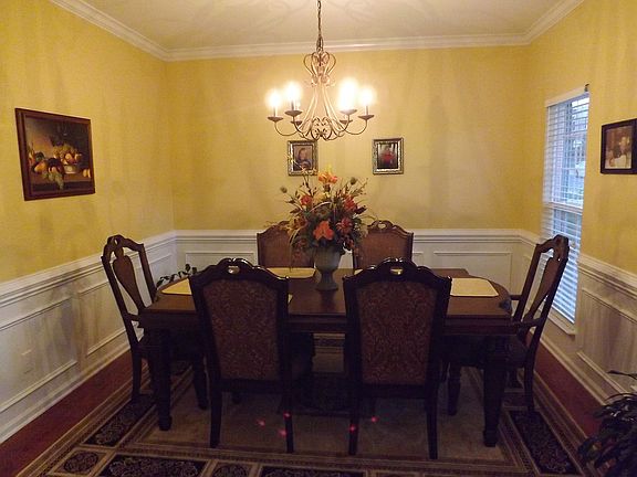 Formal dining for 6
