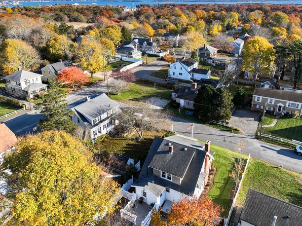 12 Dartmouth Street, Hyannis, MA 02601