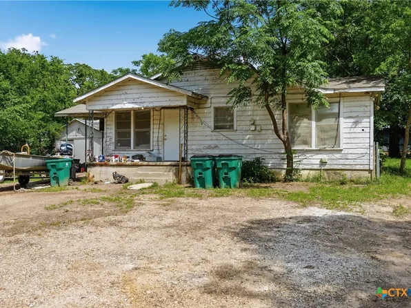 2003 Terral Ct, Cameron, TX 76520