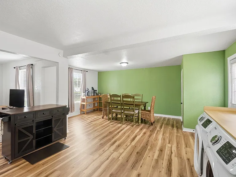 2917 Hickory St — Photo 14