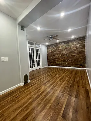 Rented by Candid Listings LLC | media 25