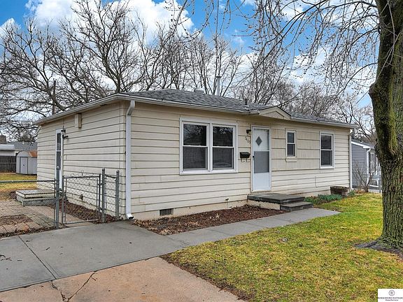 2nd image of 7409 Terry Dr
