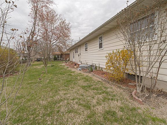 5th image of 1406 Paradise Dr
