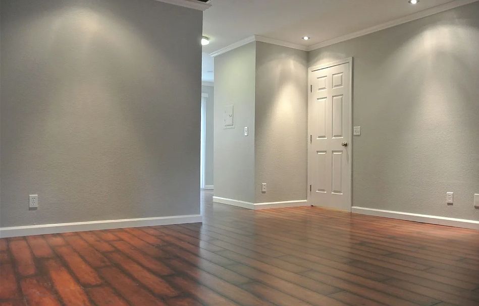 1st image of 9119 Newhall Dr APT 23