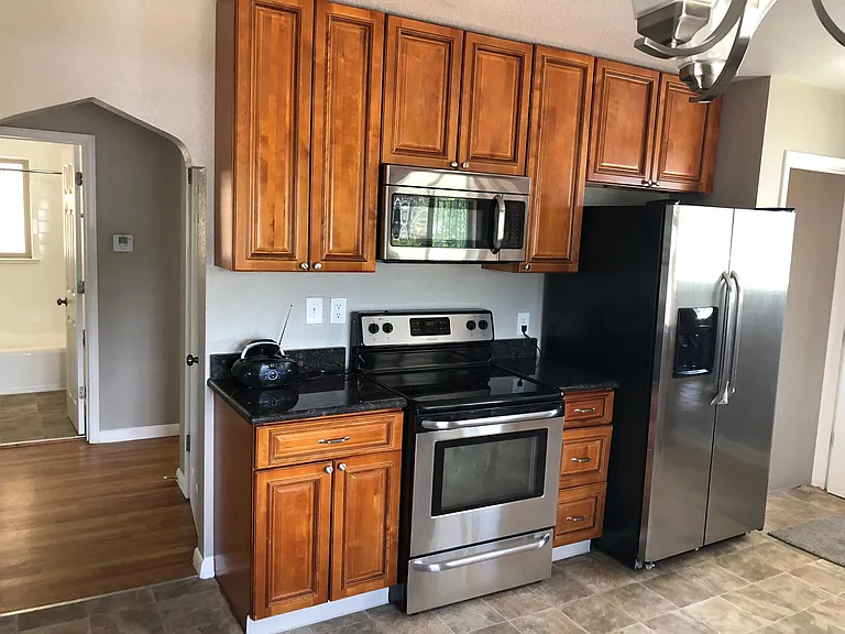 4940 Green Ct — Photo 3