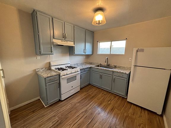 4th image of 1168 E B St #B