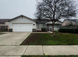 3443 N Jackie St, Visalia, CA 93291