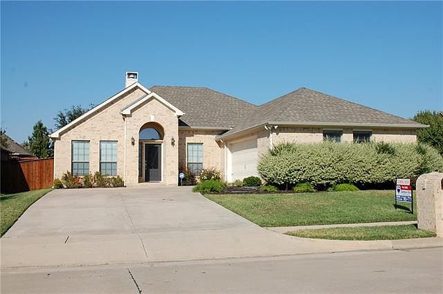 1st image of 229 Foxford Dr