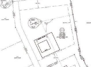 81A Gallows Ln, Quaker Hill, CT 06375
