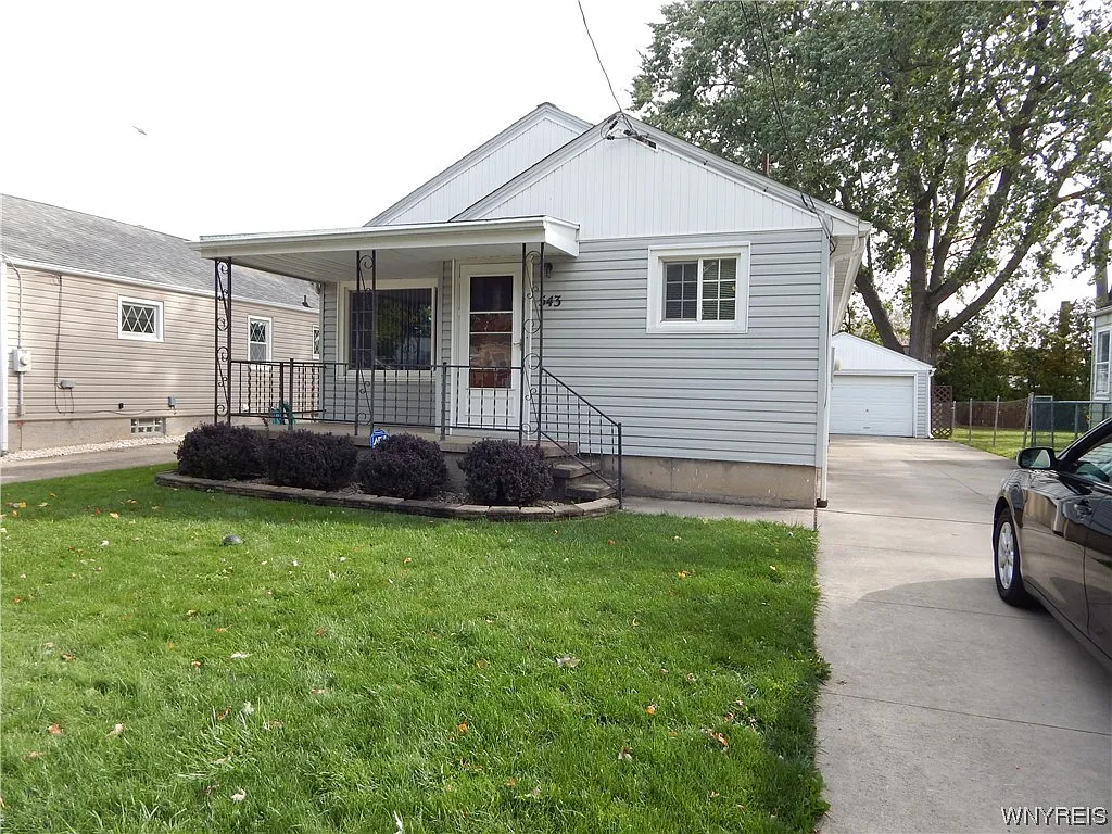 543 78th St photo 1