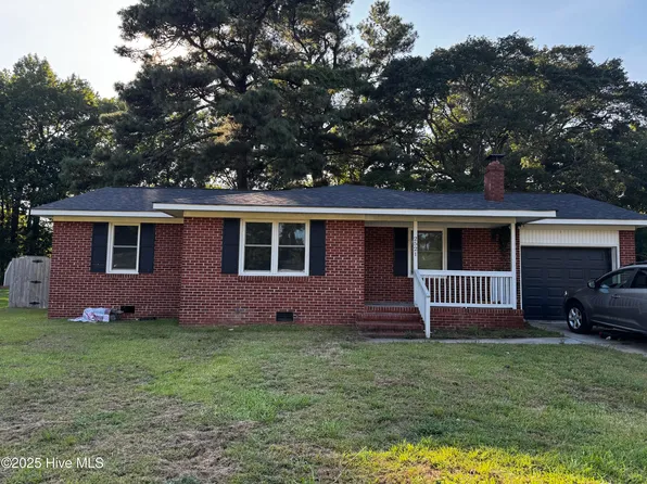 2521 Country Club Road, Jacksonville, NC 28546