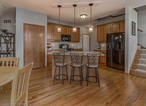 5th image of 11915 Winterberry Ln