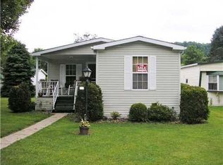 811 Goldfinch Dr, Apollo, PA 15613