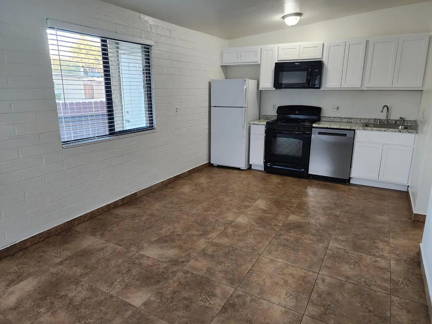 1 bed, 650 sqft, $975 — Photo 3