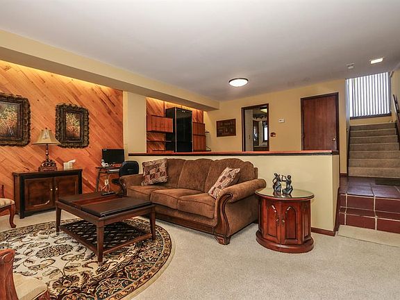 4th image of 31 Stillmeadow Dr #31B
