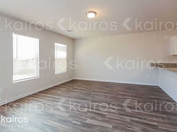 3rd image of 15581 Briar Forest Dr