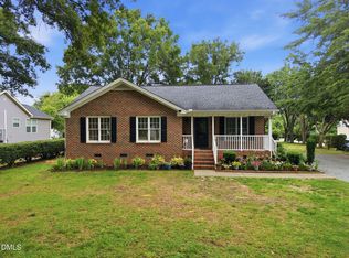 732 Wagstaff Rd, Fuquay Varina, NC 27526