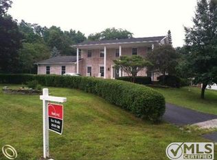 6651 Woodstream Ct, Washington, MI 48094