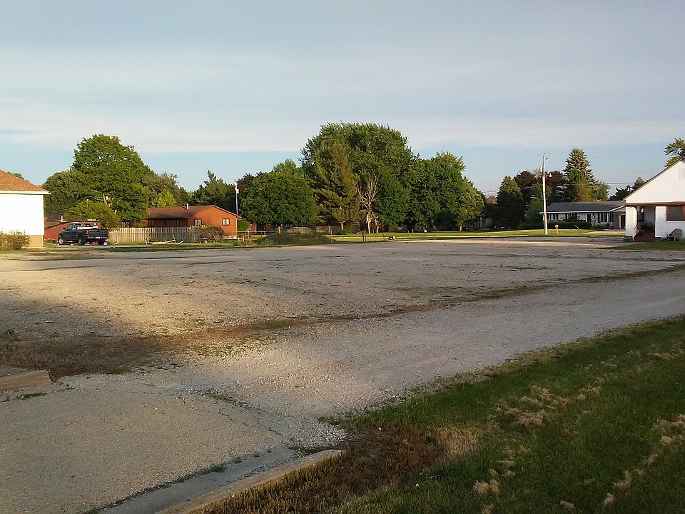 1st image of 500 Edwards Ave