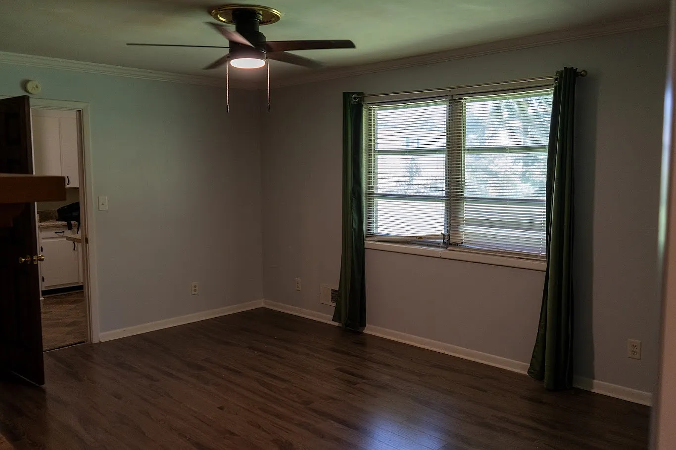2 bed, 1.5 bath, 1216 sqft, $1,800 — Photo 4