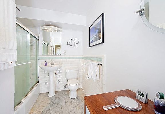 5th image of 404 E 66th St APT 3J