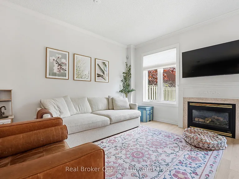 165 Margaret Dr — Photo 12