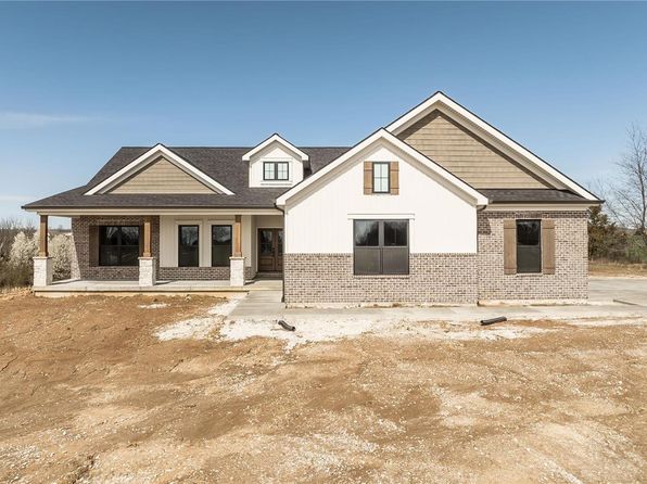 2346 N Rock Church Rd, Troy, MO 63379