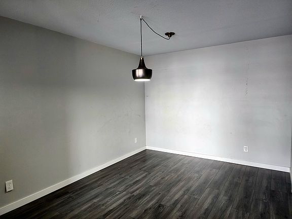 5th image of 11963 223rd St #107