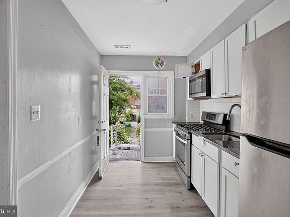 5th image of 1803 Lydonlea Way