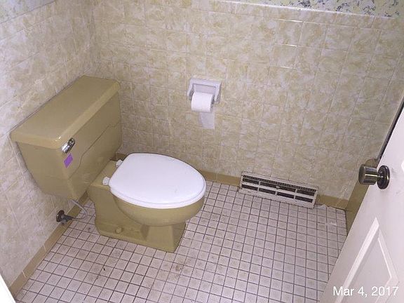 3rd image of 2828 Park Lane Dr