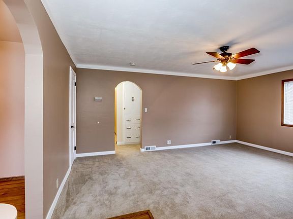 3rd image of 220 Forest St E