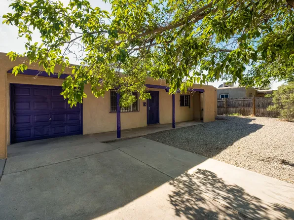 704 La Veta Dr NE, Albuquerque, NM 87108
