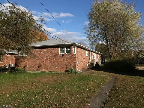 Belvedere Ave, Wanaque — Photo 3