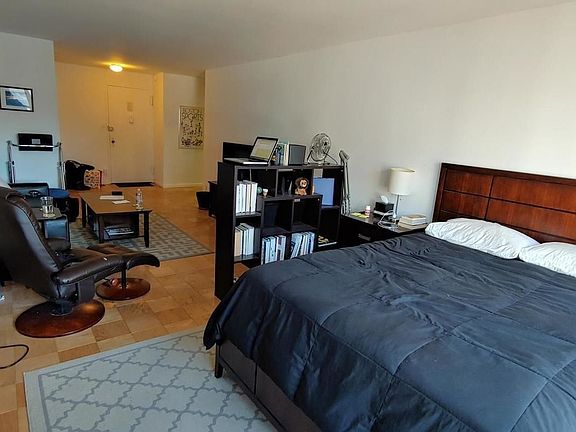 5th image of 245 E 63rd St APT 20D
