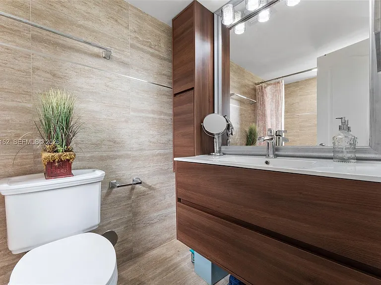 8550 N Sherman Cir #108 — Photo 15