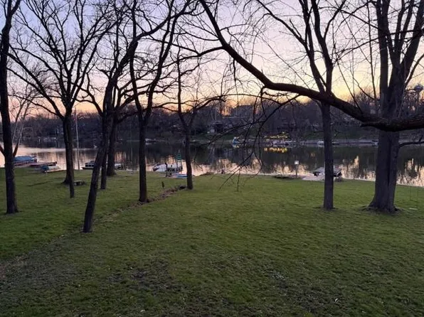 8216 NW Forest Dr, Weatherby Lake, MO 64152