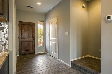 2 bed, 2.5 bath, 1338 sqft, $2,250 — Photo 2