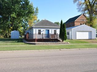 325 SW 2nd St, Avoca, MN 56114