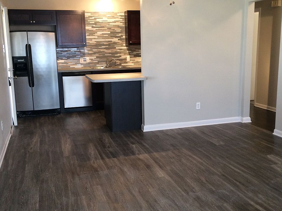 Large, open living/dining