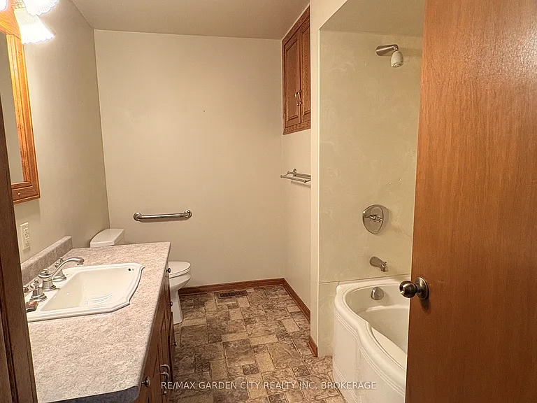 51 Bacon Ln — Photo 12