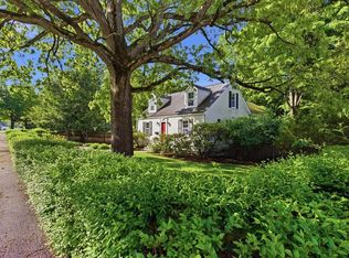 213 Hunnewell St, Needham, MA 02494