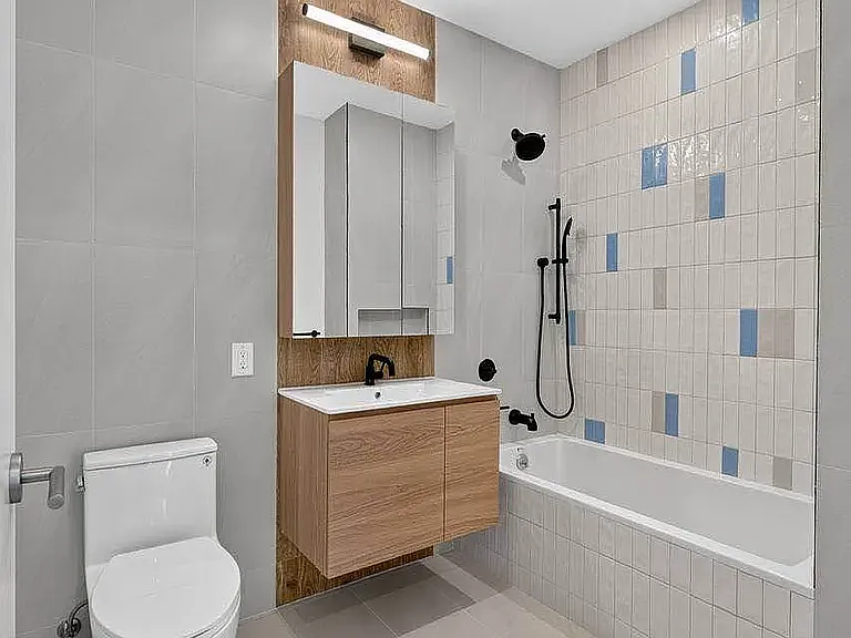 52 4th Ave #1003 — Photo 11