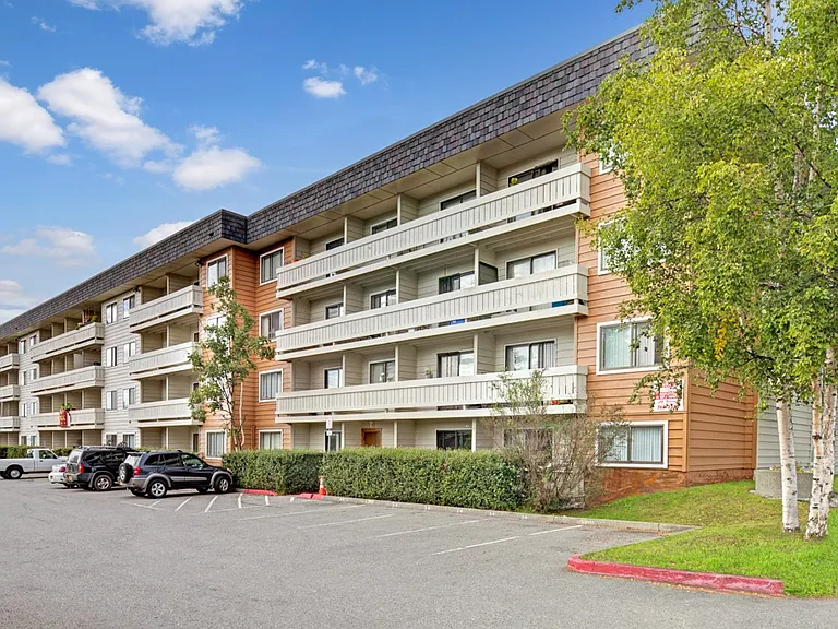 Park Plaza — Photo 14