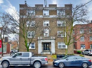 464 Spadina Rd #6, Toronto, ON M5P 2W4