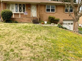 812 Westview Dr, Danville, VA 24540